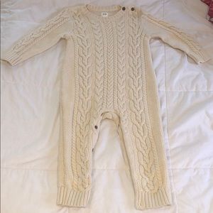 Baby Gap winter onesie 18-24 months (stretch)